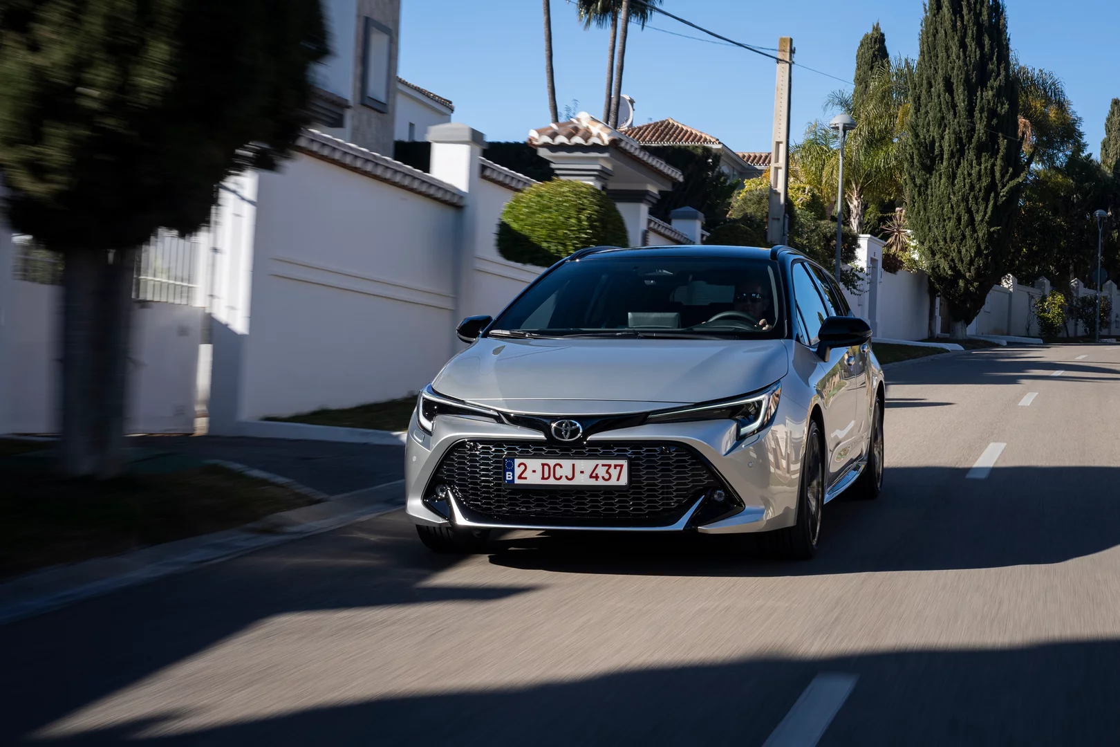 La Toyota Corolla Cross devient hybride !